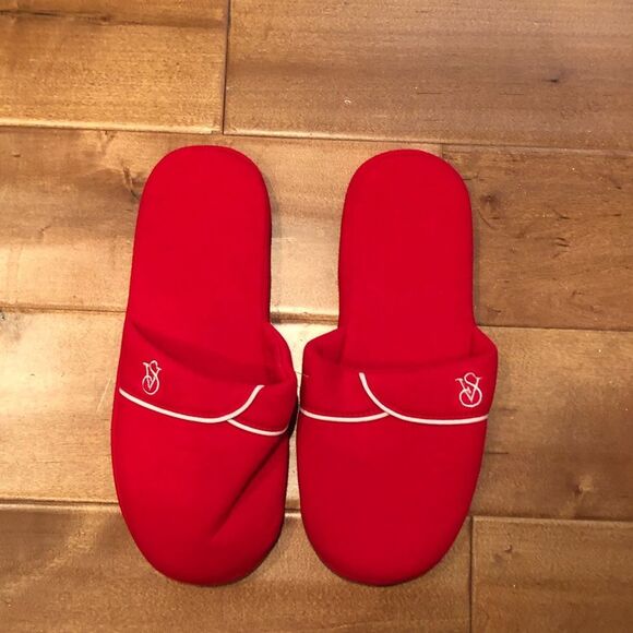 Victoria Secret Slippers - Picture 5 of 8